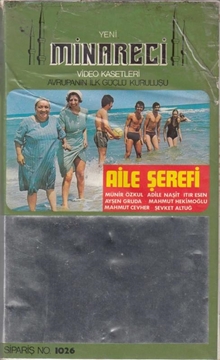 VHS - Aile Şerefi - Münir Özkul, Adile Naşit, Itır Esen, Ayşen Gruda (Yeni Minareci Alman Baskı) resmi