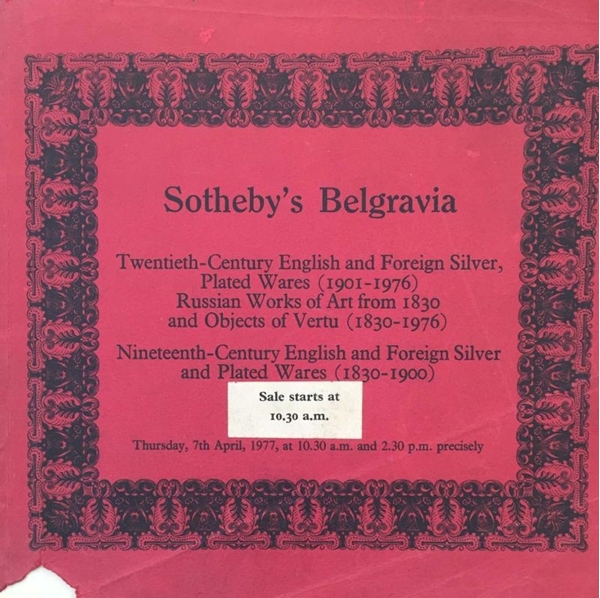 Sotheby's Belgravia: Twentieth-Century English and Foreign Silver,Plated Wares (1901-1976) April 1977 (Yirminci Yüzyıl İngiliz ve Yabancı Gümüş Kaplamalı Mallar (1901-1976) / Nisan 1977) resmi