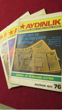 Aydınlık Dergisi -3 Adet- 1976-77 resmi